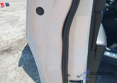 2017 Jeep Cherokee Limited 4X4 from USA, damaged, VIN 1C4PJMDS6HW506438